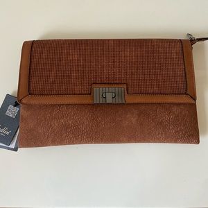 NWT  Dudlin Ladies Clutch/ Shoulder Bag Brown